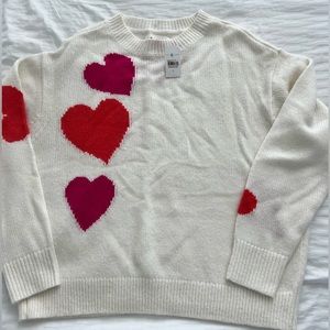 NWT HEART SWEATER VALENTINES